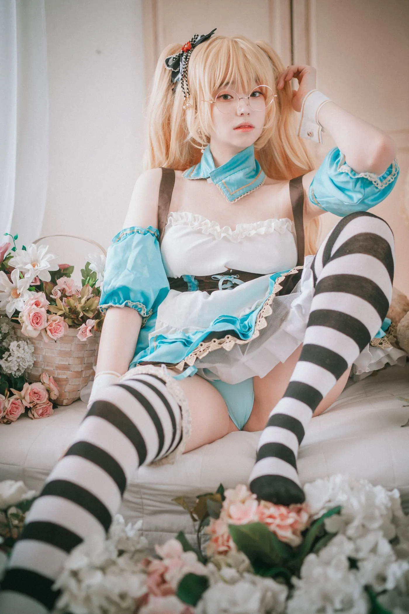 Bambi밤비 – NO.04 Alice in Glasses [49P]插图2